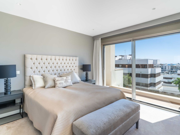 Apartment for sale in Estepona