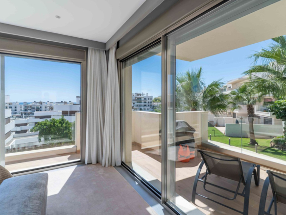 Apartment for sale in Estepona