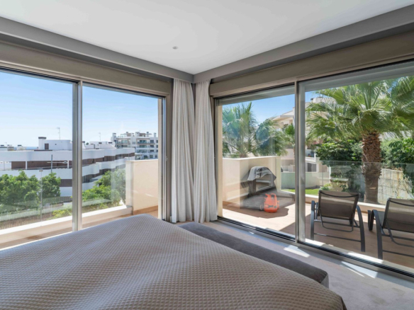 Apartment for sale in Estepona