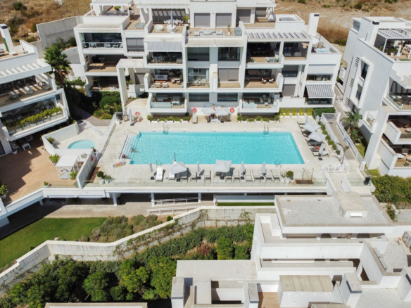 Apartment for sale in Estepona