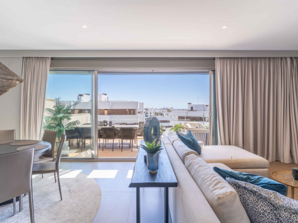Apartment for sale in Estepona