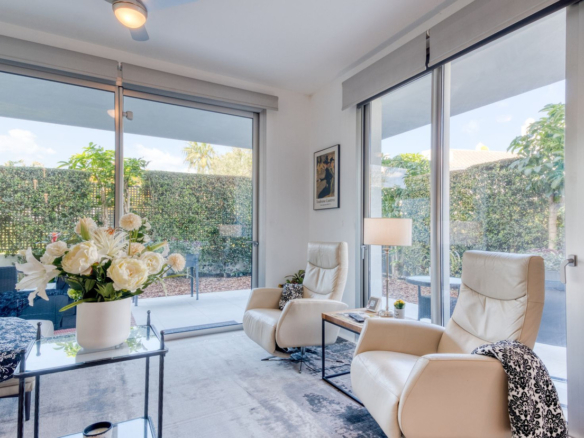 Apartment for sale in Estepona