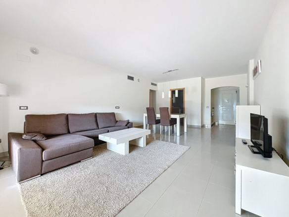 Apartment for sale in Estepona