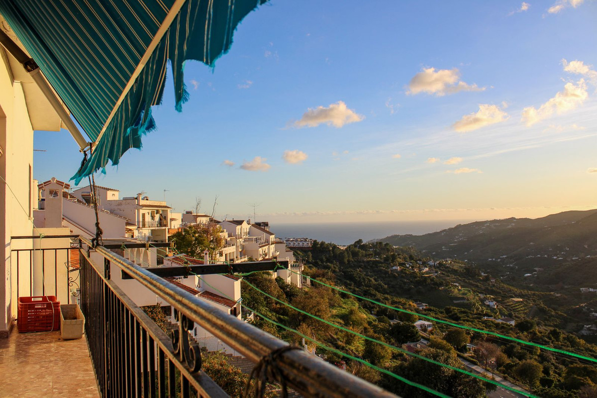Apartment for sale in Frigiliana