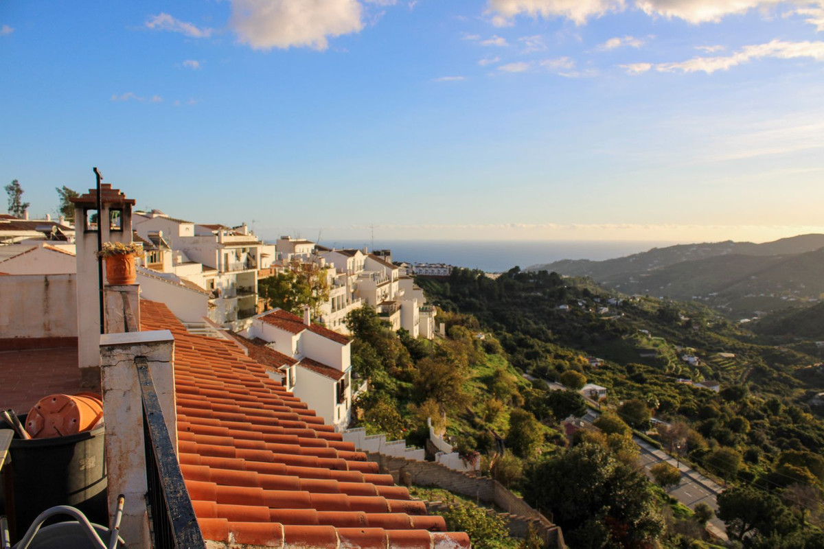 Apartment for sale in Frigiliana