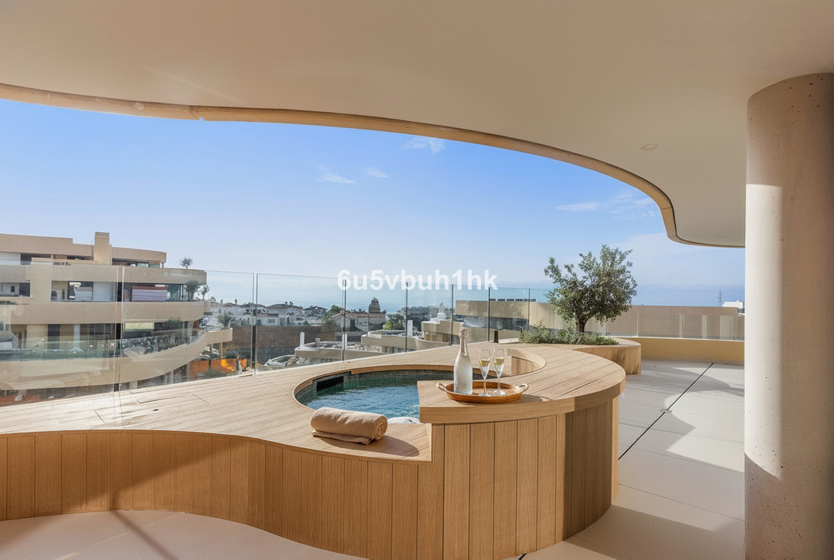 Apartment-in-Fuengirola-Ref-R5245009 Apartment for sale in Fuengirola
