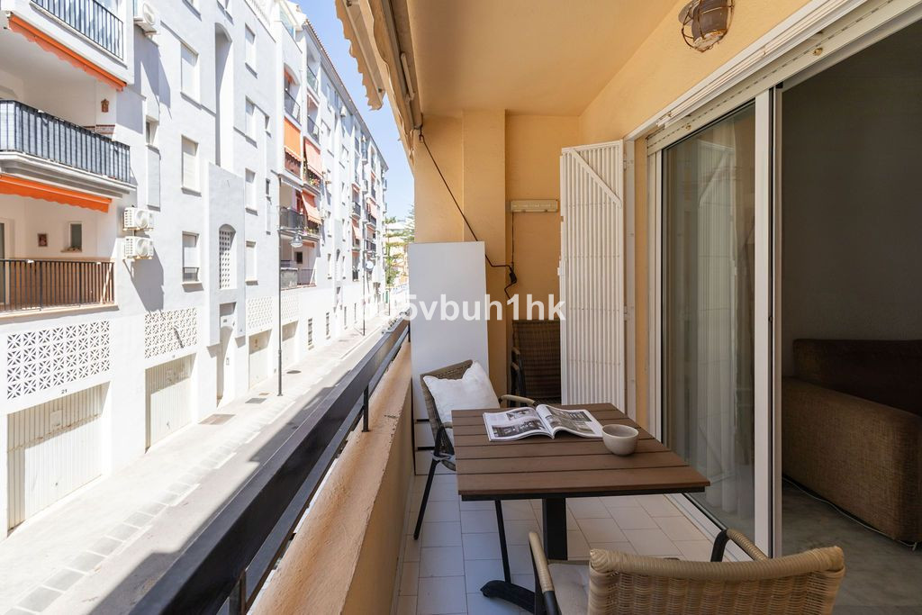 Apartment-in-Fuengirola-Ref-R5346943 Apartment for sale in Fuengirola