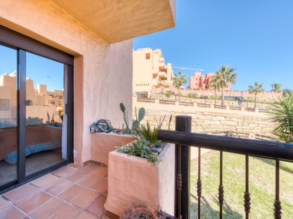 Apartment for sale in Manilva