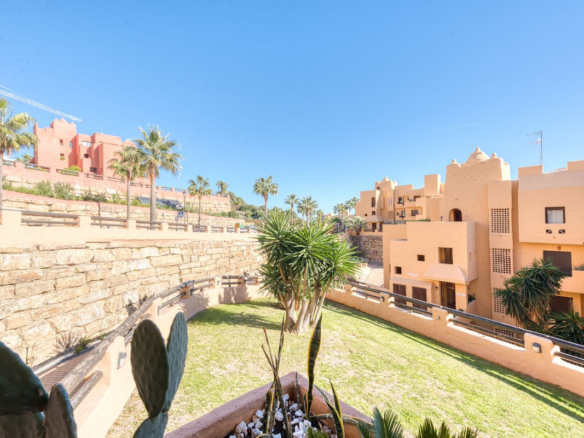 Apartment for sale in Manilva