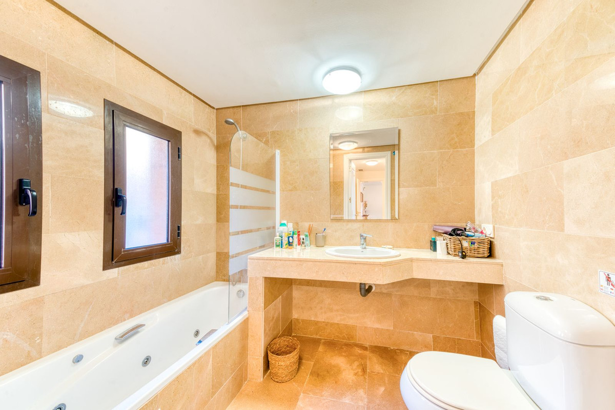 Apartment for sale in Manilva