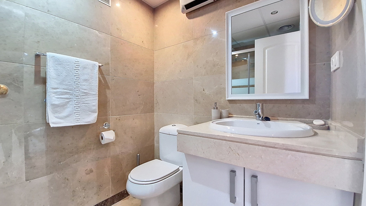 Apartment for sale in Manilva
