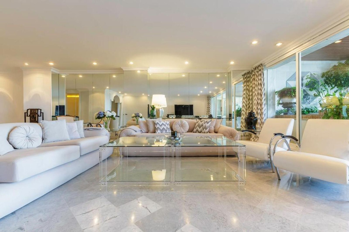 Apartment for sale in Marbella