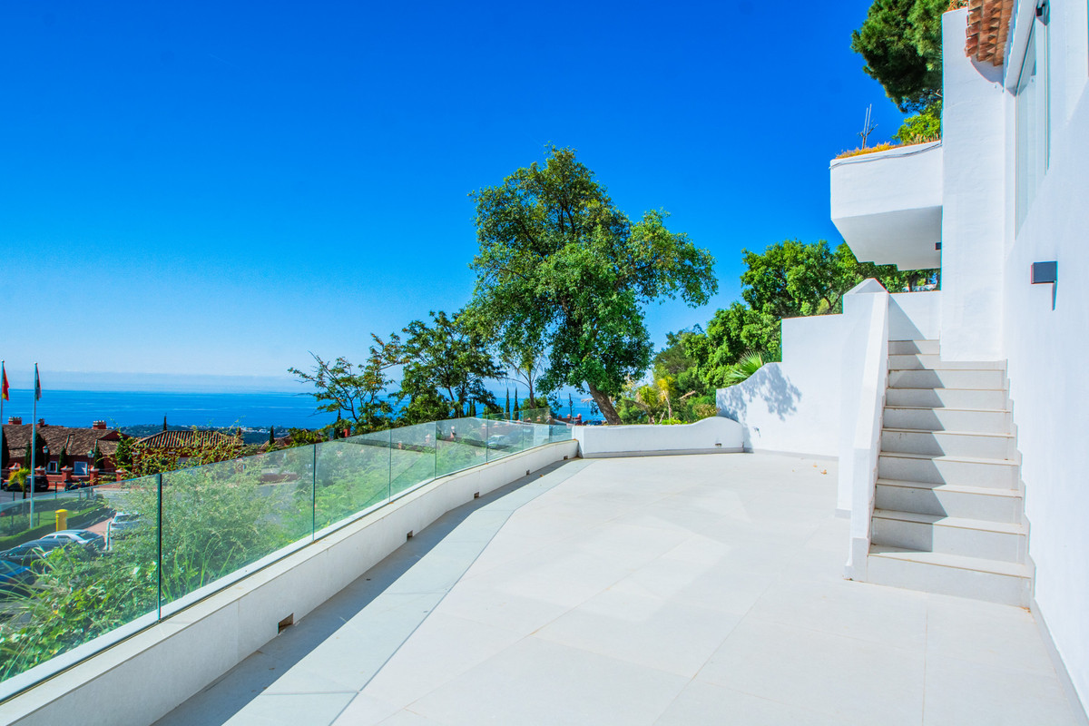 Apartment-in-Marbella-Ref-R5041327 Apartment for sale in Marbella