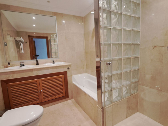 Apartment for sale in Marbella