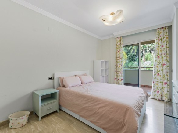 Apartment for sale in Marbella