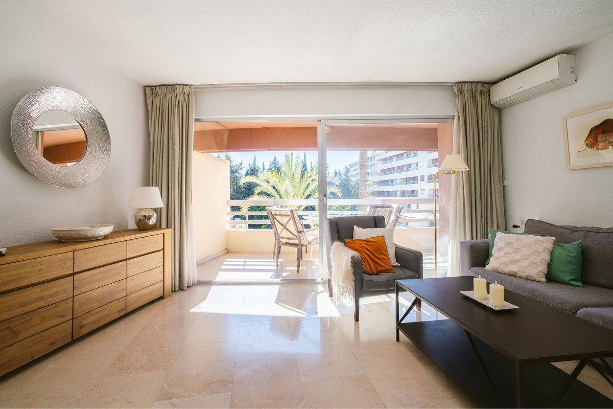 Apartment-in-Marbella-Ref-R5218408 Apartment for sale in Marbella