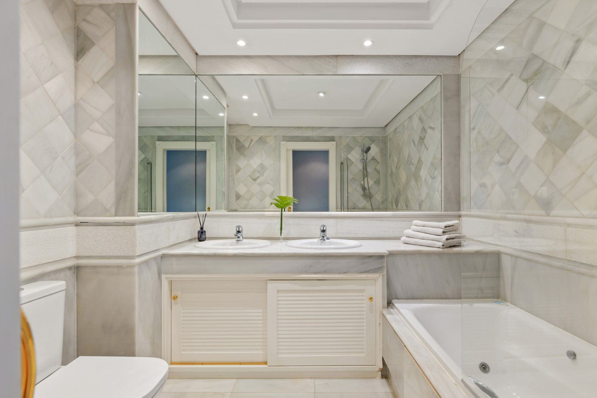 Apartment for sale in Marbella