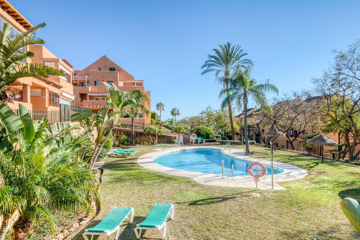 Apartment-in-Marbella-Ref-R5302786 Apartment for sale in Marbella