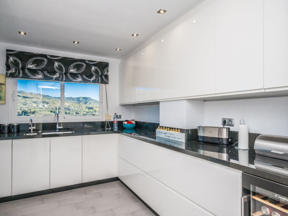 Apartment for sale in Marbella