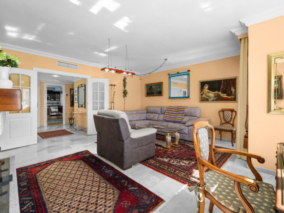 Apartment for sale in Mijas