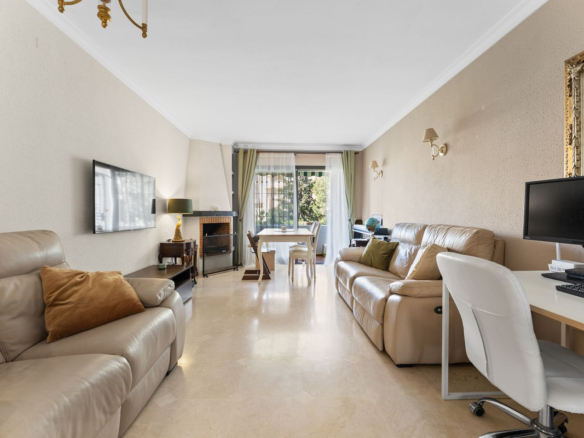 Apartment for sale in Mijas