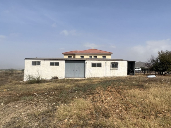 Finca for sale in Alhaurín de la Torre