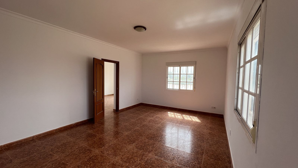 Finca for sale in Alhaurín de la Torre