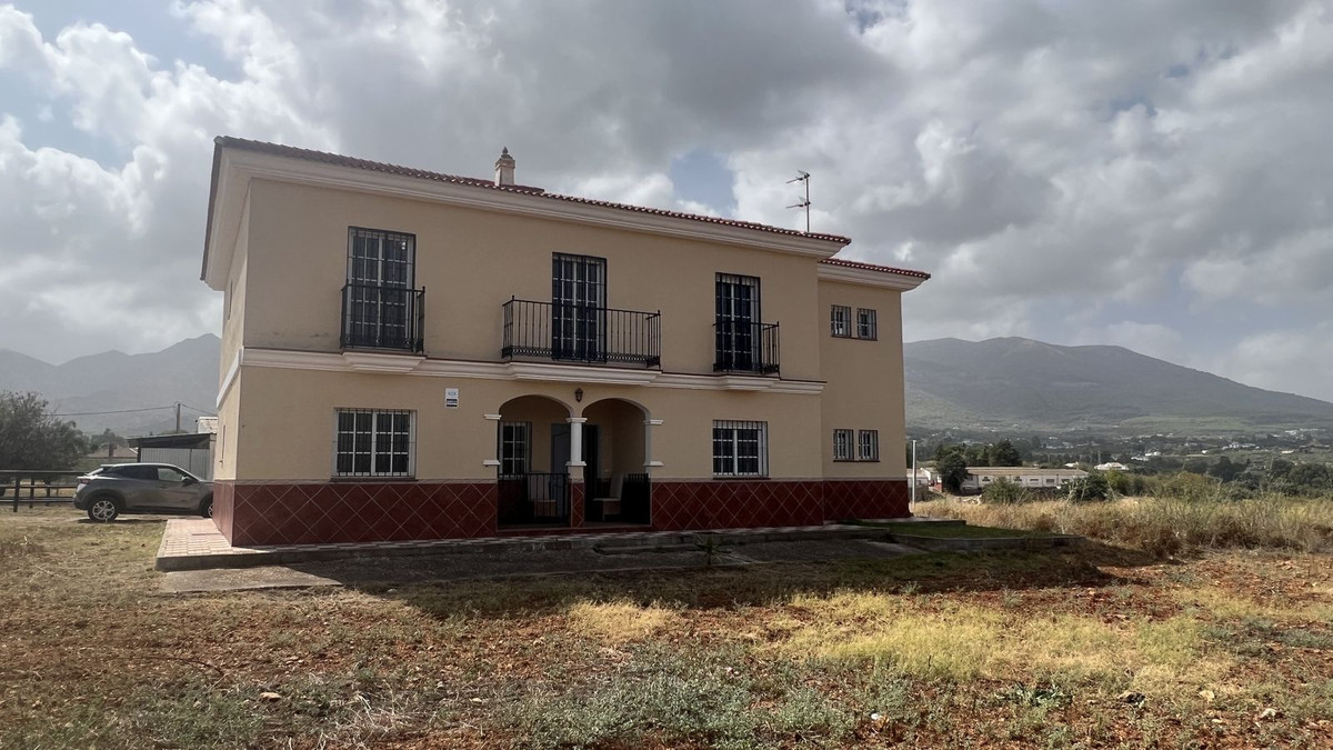 Finca for sale in Alhaurín de la Torre