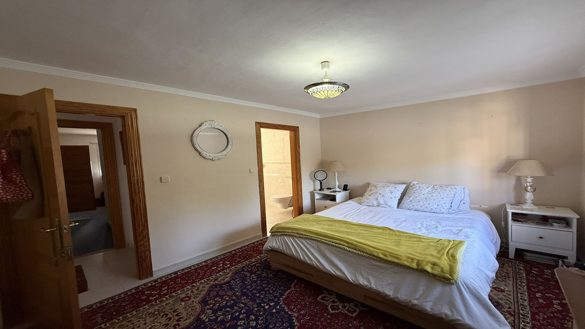 Finca for sale in Alhaurín de la Torre
