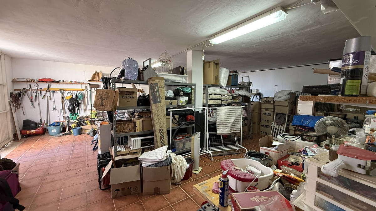 Finca for sale in Alhaurín de la Torre