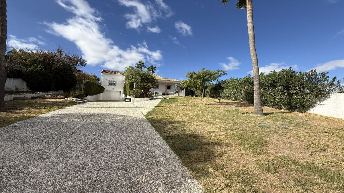 Finca for sale in Alhaurín de la Torre