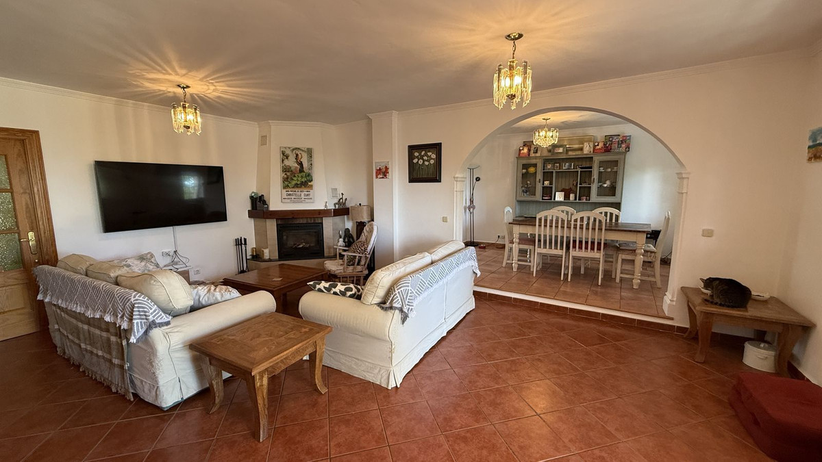 Finca for sale in Alhaurín de la Torre