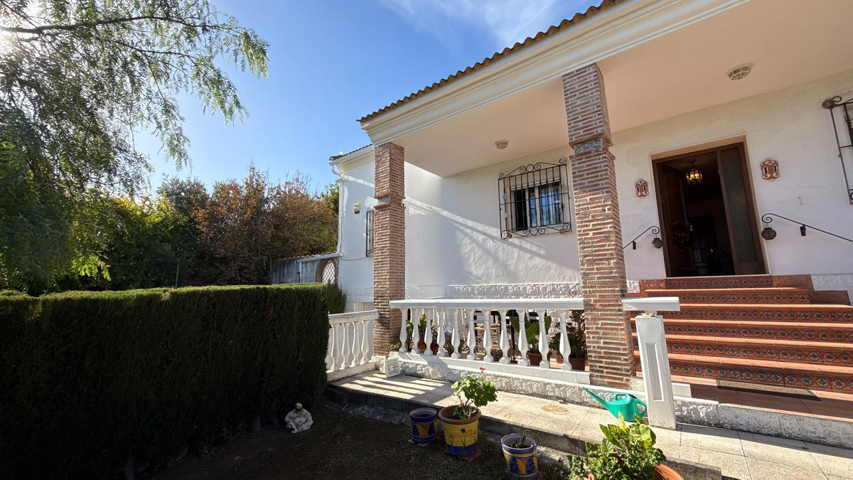 Finca for sale in Alhaurín de la Torre