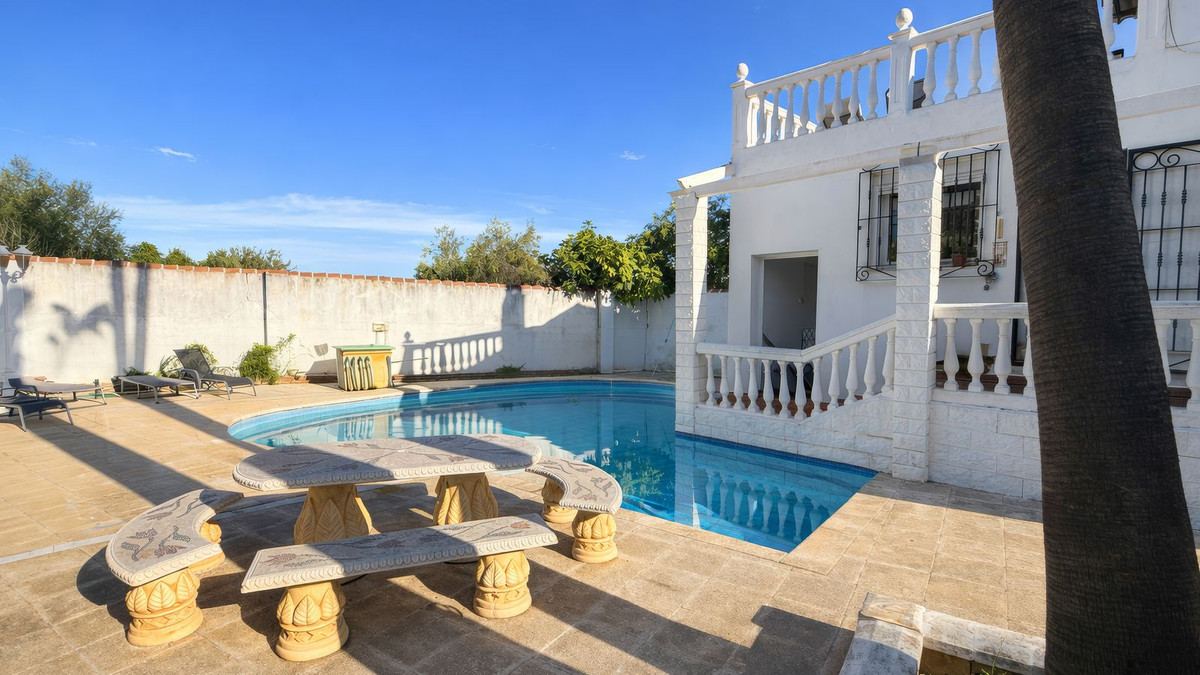 Finca for sale in Alhaurín de la Torre