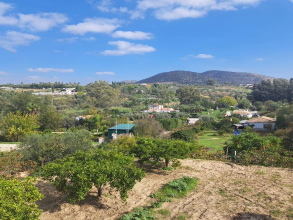 Finca for sale in Alhaurín el Grande