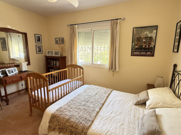 Finca for sale in Alora