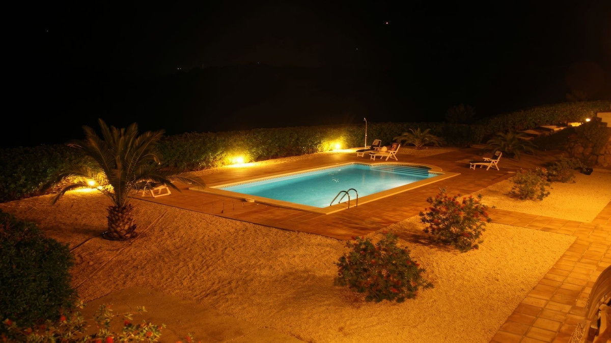 Finca for sale in Alora