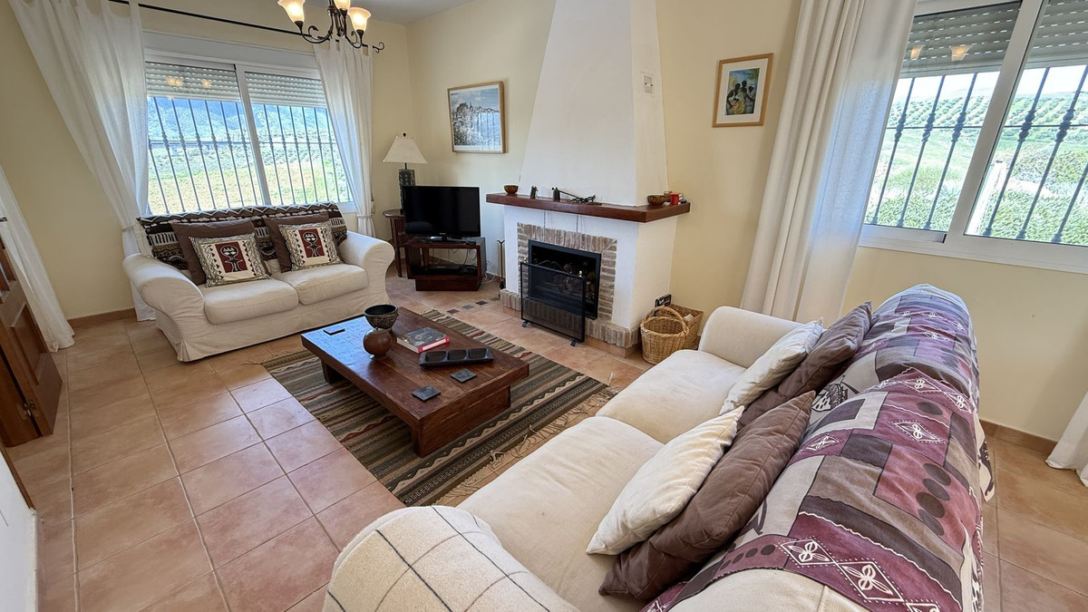 Finca for sale in Alora