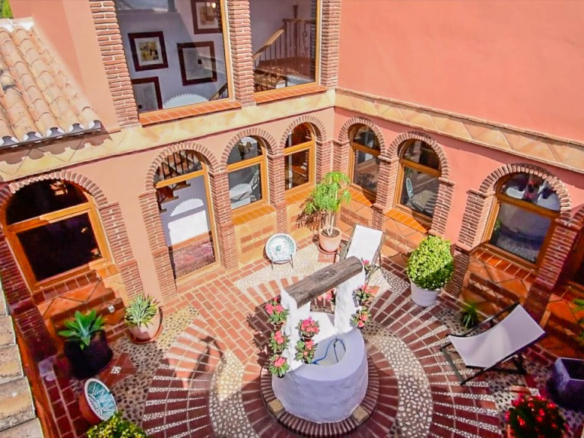 Finca for sale in Coín