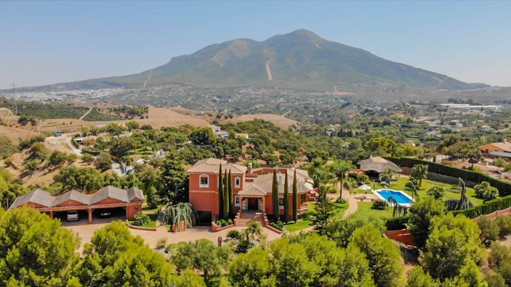 Finca-in-Coin-Ref-R3830236 Finca for sale in Coín