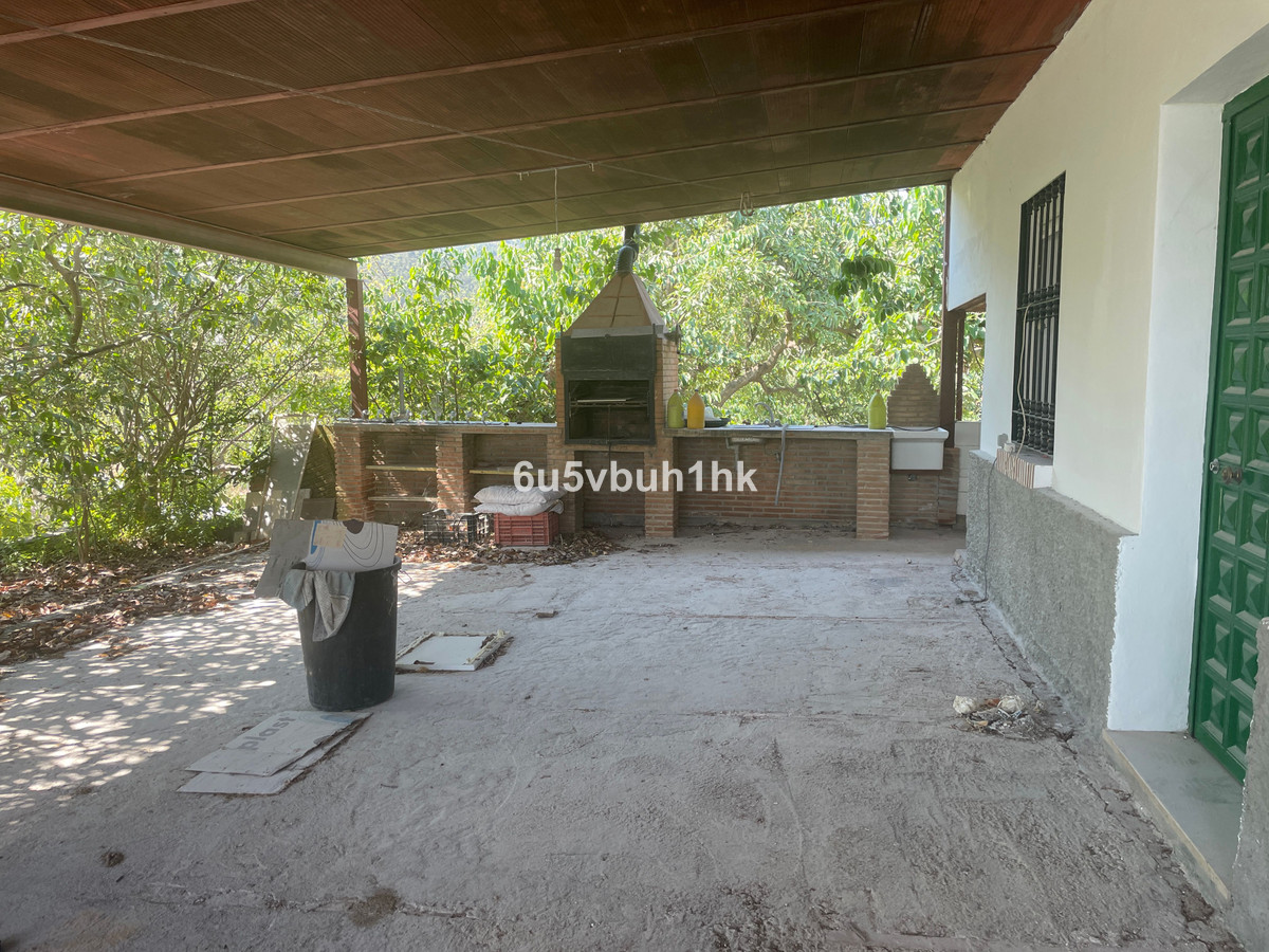 Finca for sale in Coín