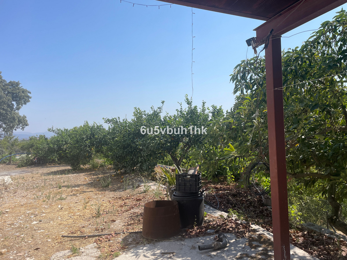 Finca for sale in Coín