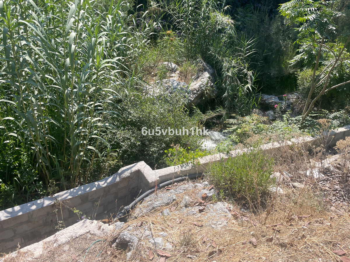 Finca for sale in Coín