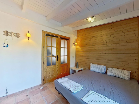 Finca for sale in Coín