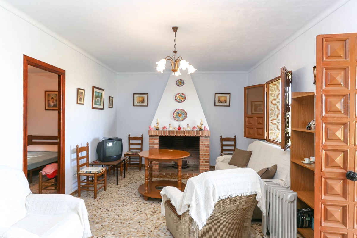 Finca for sale in Guaro