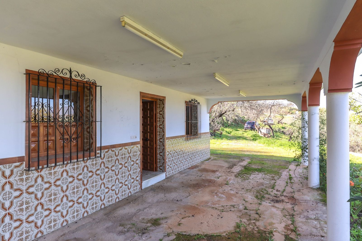 Finca for sale in Guaro