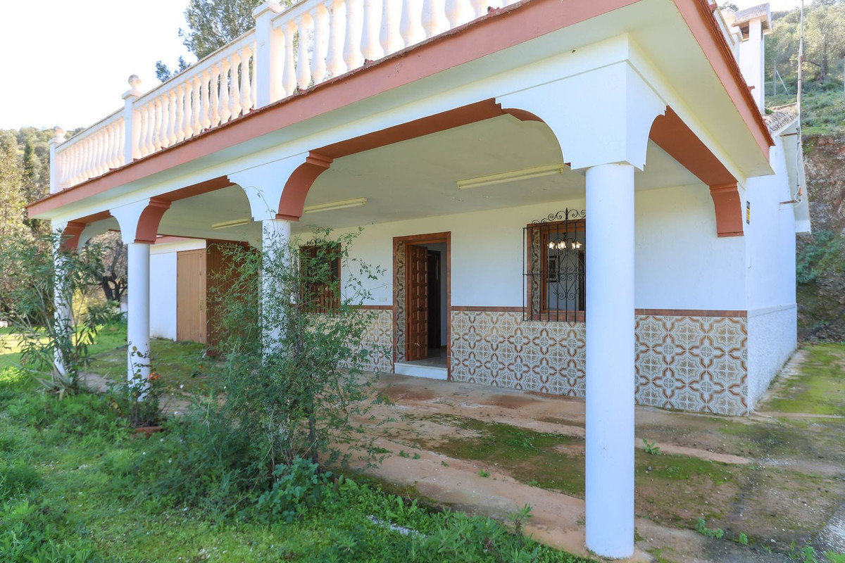 Finca for sale in Guaro
