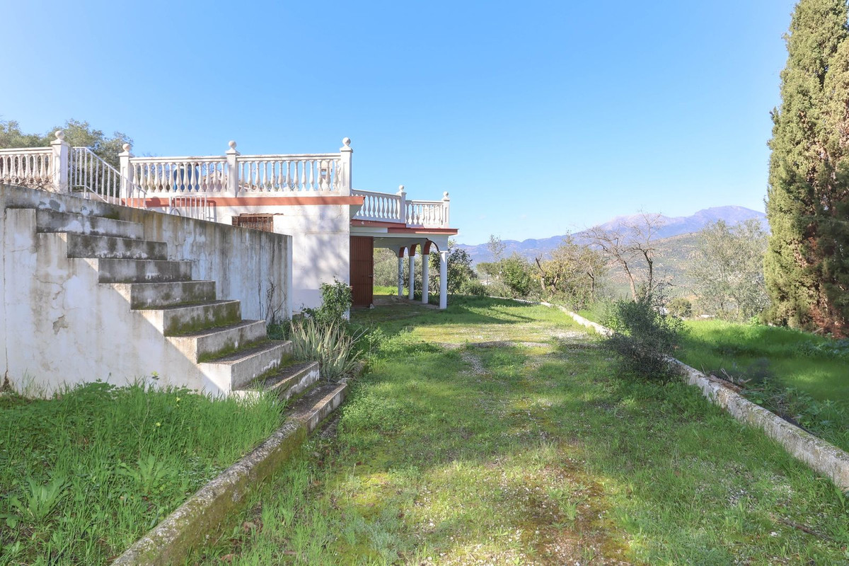 Finca for sale in Guaro