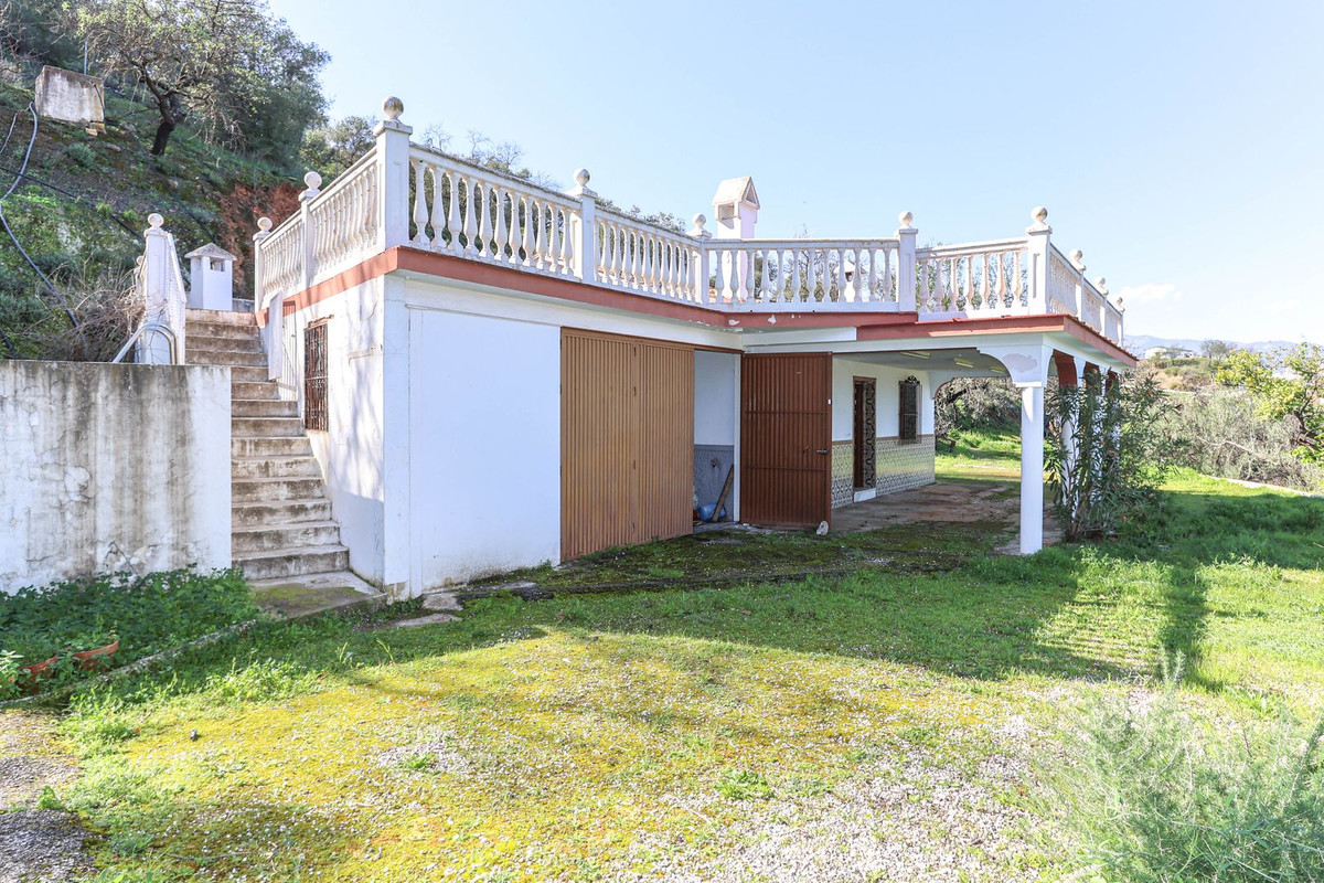 Finca for sale in Guaro