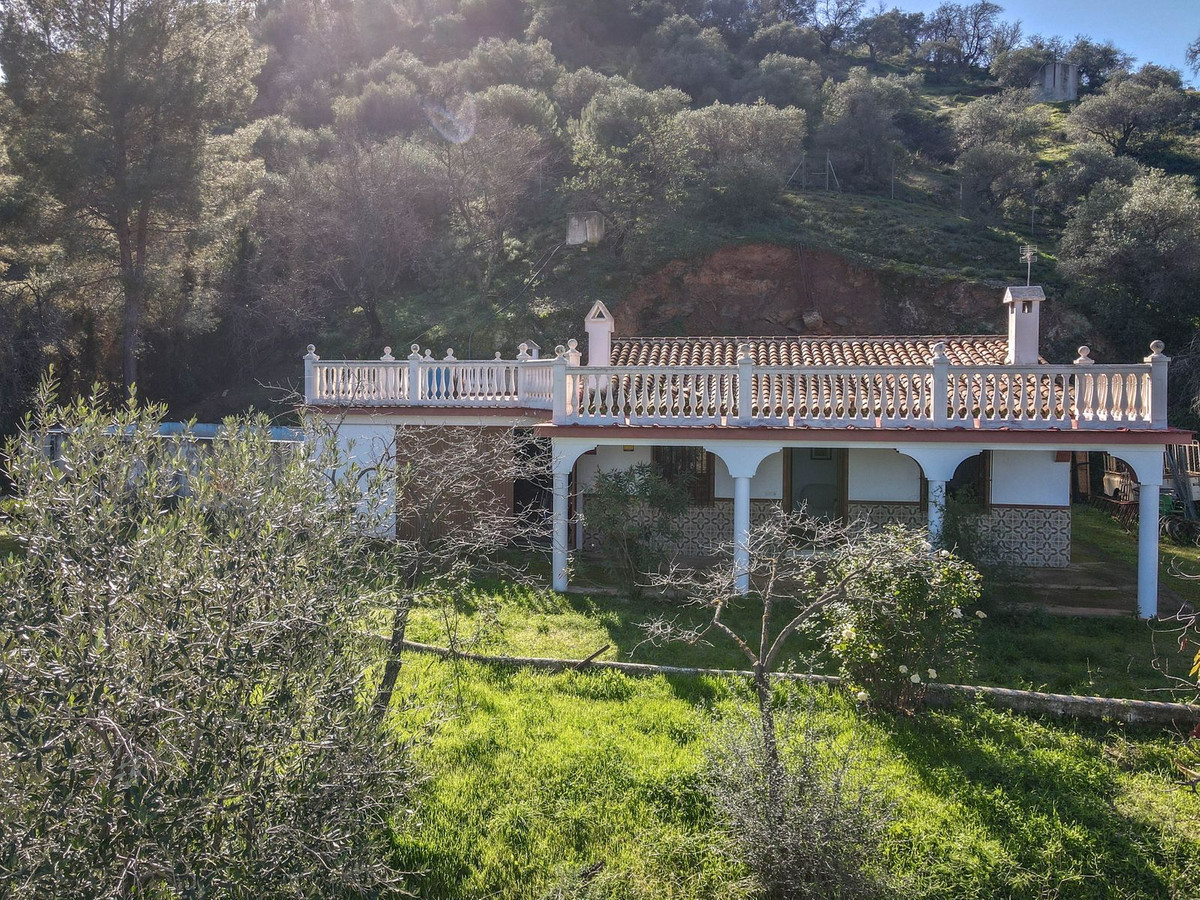 Finca for sale in Guaro